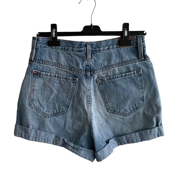 BDG Urban Outfitters Mom High-Rise Denim Jean Shorts With Rolled Cuff Blue 29 - Picture 2 of 3
